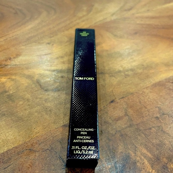 TOM FORD - Picture 2 of 9